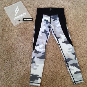 *ON HOLD* Do You Even Stealth Leggings